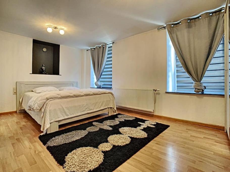 Vue Sur Meuse Avec Jacuzzi Et Sauna Exterieur. Yvoir Exterior foto